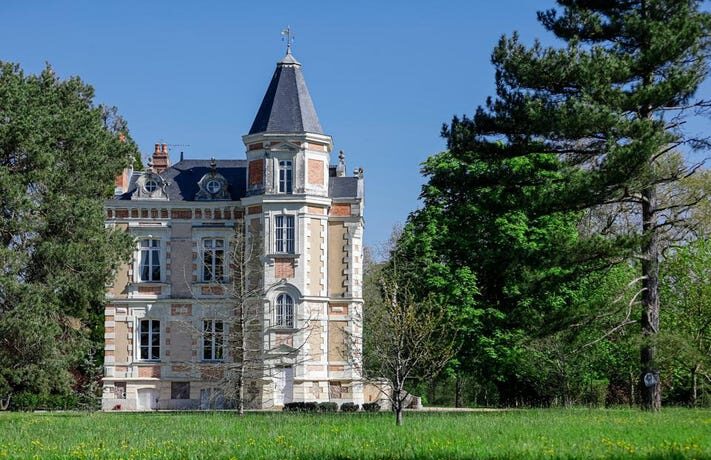 A guide to purchase a French chateau